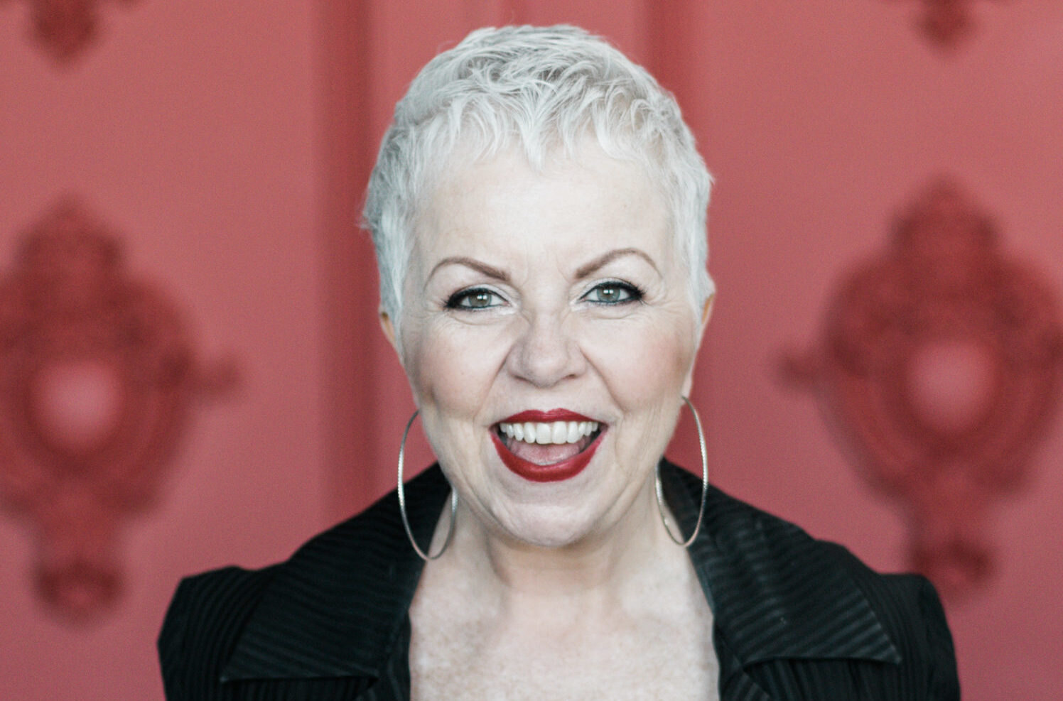 Elaine Overholt